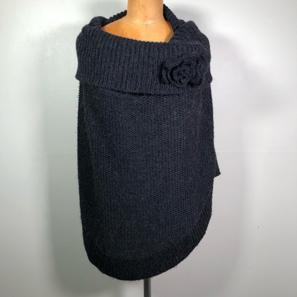 Aritzia Talula Babaton wool blend cowl neck knit poncho